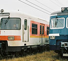 420 119 neben X420 562 am 2. November 2002 in Motala.  Foto: Johan Hellström [hier klicken zur Vergrößerung]